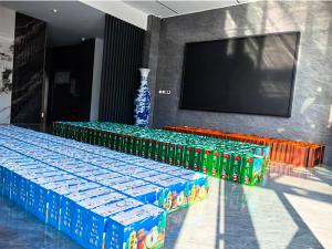 一份中秋禮，傳遞公司愛。